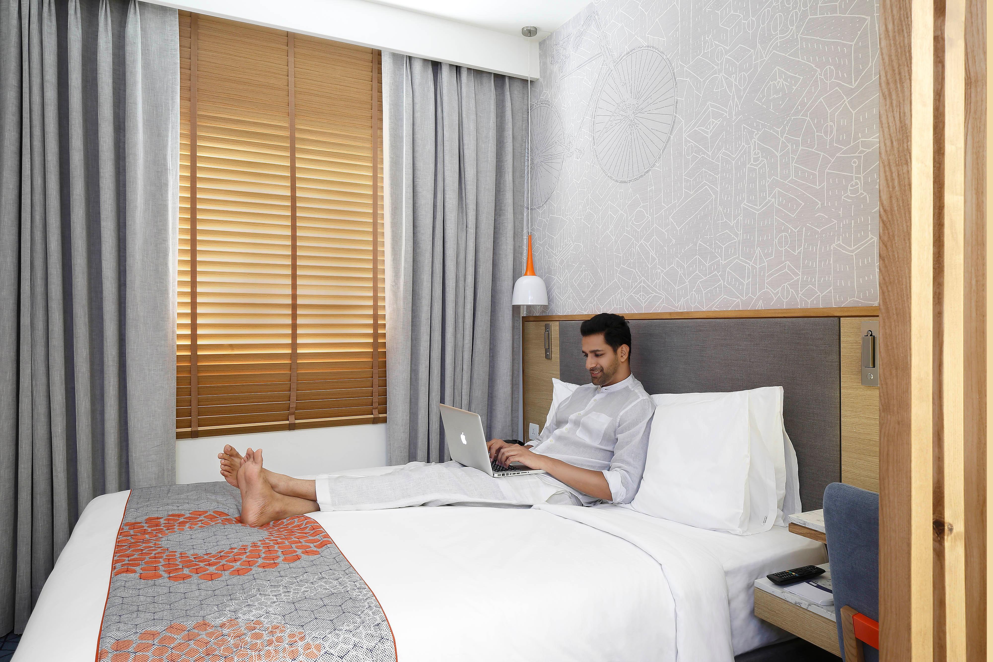 Holiday Inn Express Gurugram Sector 50, An Ihg Hotel Gurgaon Esterno foto